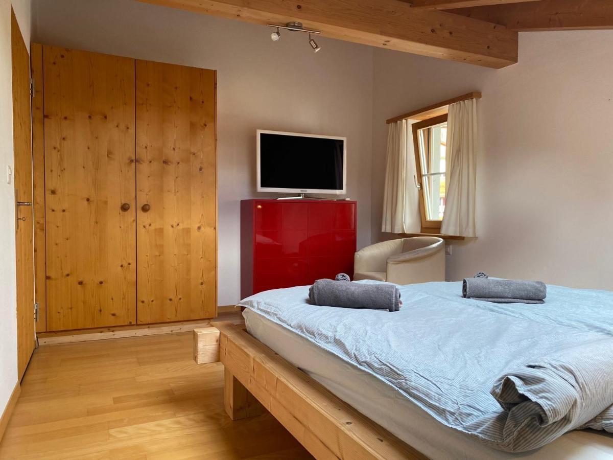 Attic In The Alps Apartment Luzein Bagian luar foto